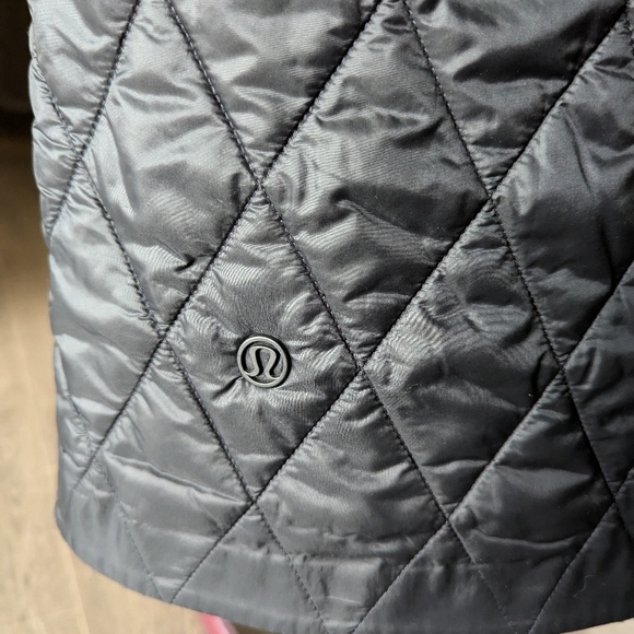Lululemon Roam Far wool coat, size 8 - Picture 11 of 11